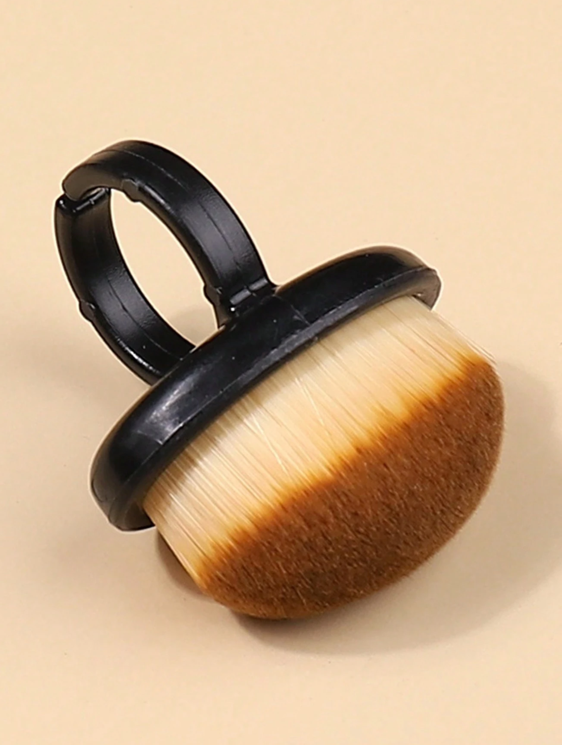 Nail ring dust brush